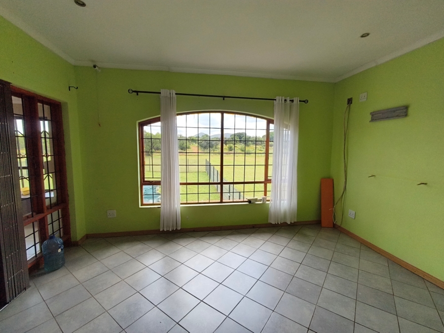 5 Bedroom Property for Sale in Rustenburg Rural North West